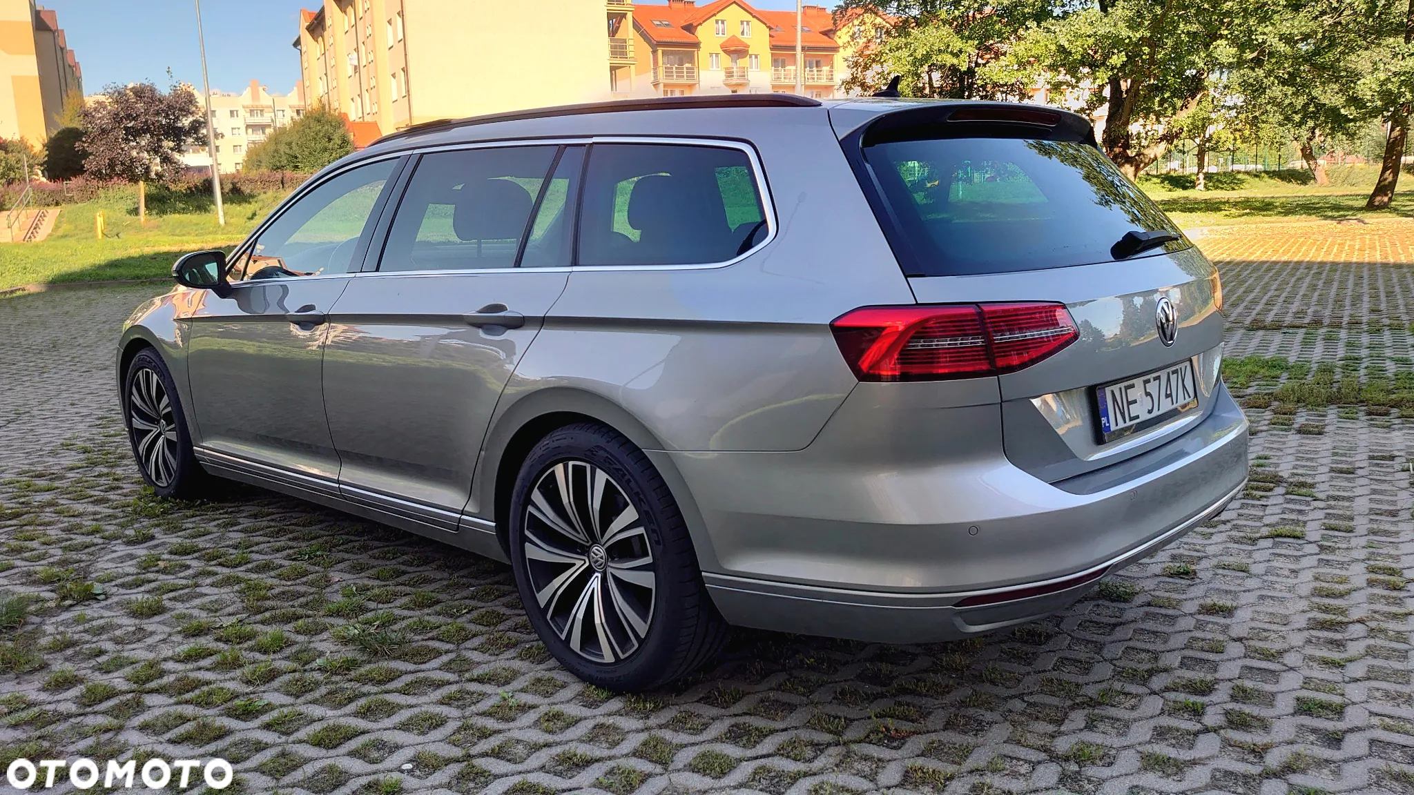 Volkswagen Passat Variant 2.0 TDI (BlueMotion Technology) Comfortline - 6