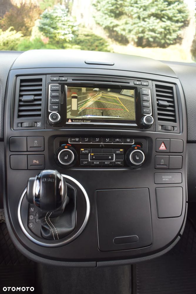 Volkswagen Multivan - 5