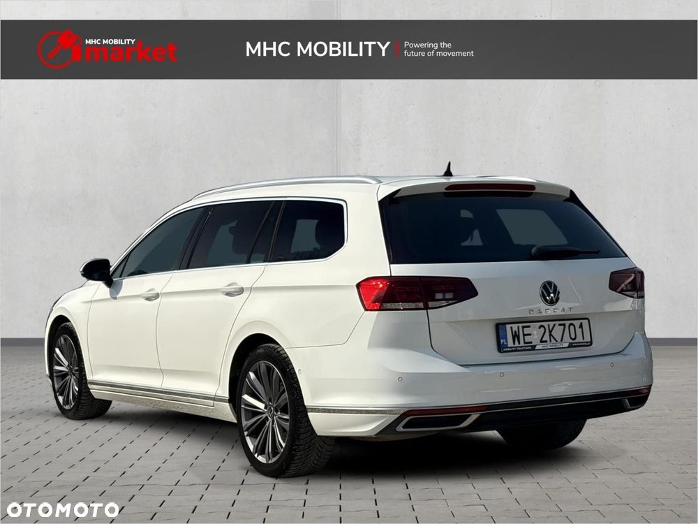 Volkswagen Passat Variant 2.0 TDI Elegance DSG - 3