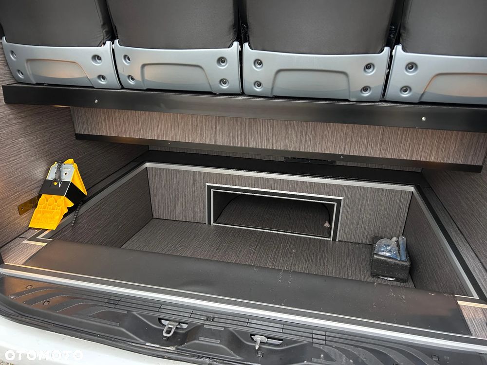 Mercedes-Benz Sprinter 519 - 6