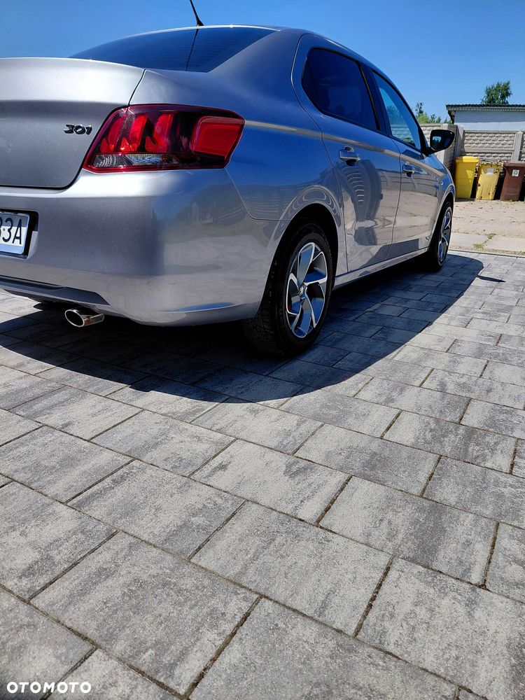 Peugeot 301 - 6