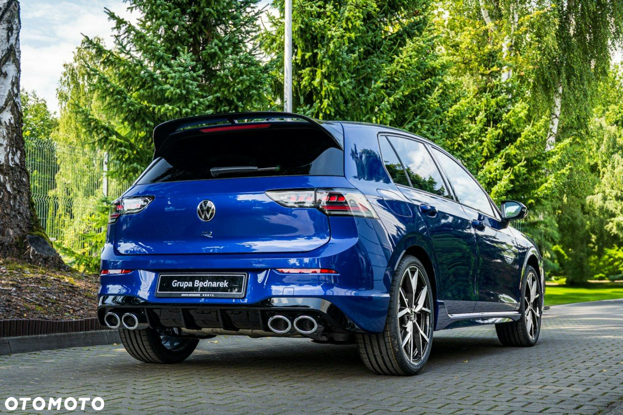Volkswagen Golf - 16
