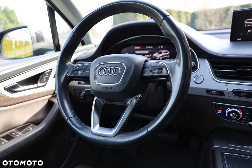 Audi Q7 - 19