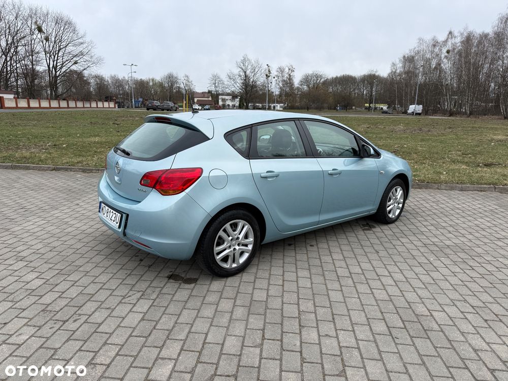 Opel Astra 1.4 EcoFLEX Edition - 4