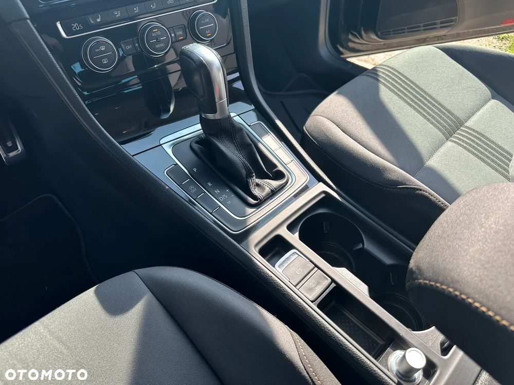 Volkswagen Golf 1.6 TDI BMT Highline DSG - 19