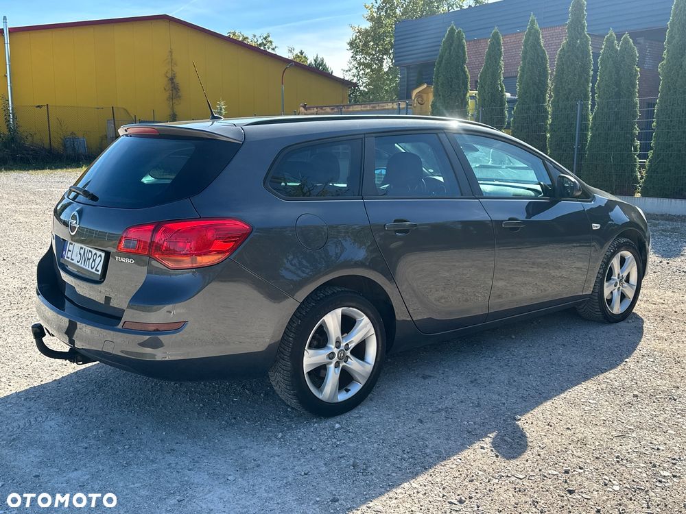 Opel Astra 1.4 Turbo Cosmo - 9