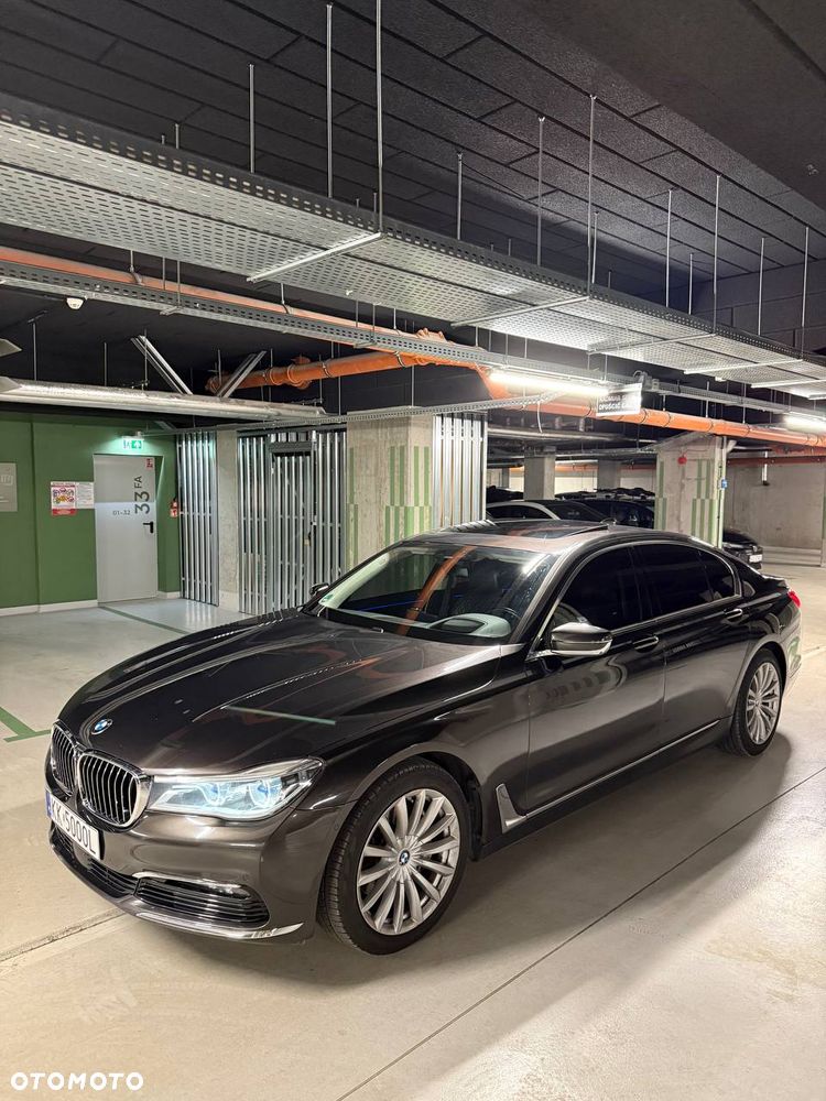 BMW Seria 7 740d xDrive - 6