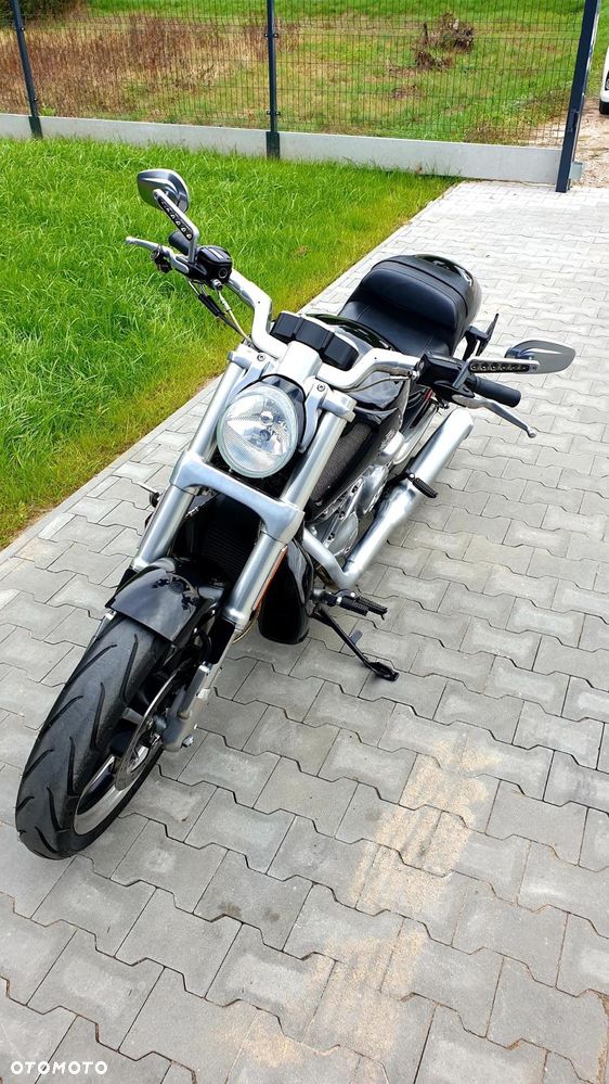 Harley-Davidson V-Rod Muscle - 17