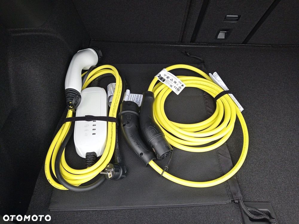 Volkswagen Golf - 20