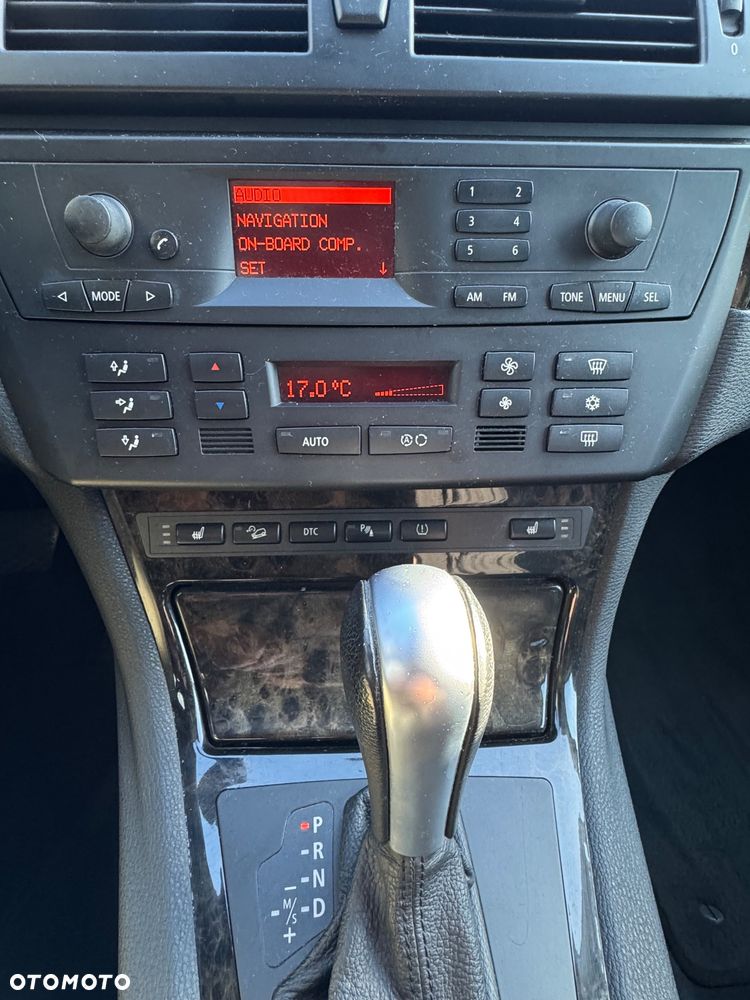 BMW X3 2.5si - 11