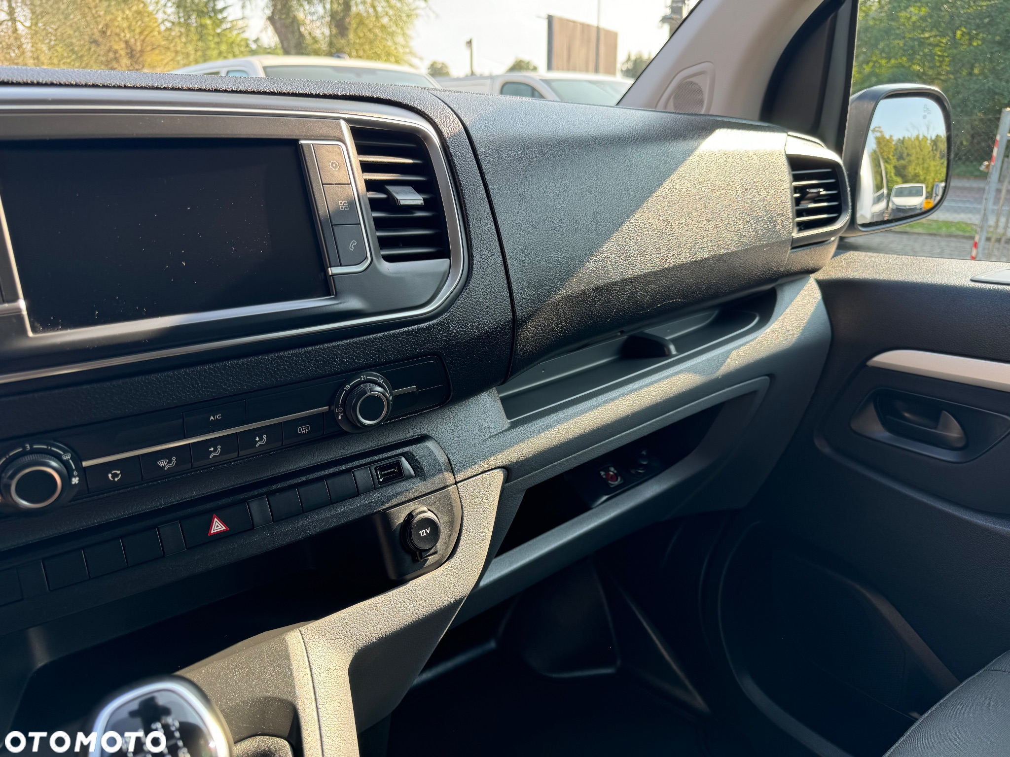 Opel Vivaro - 27