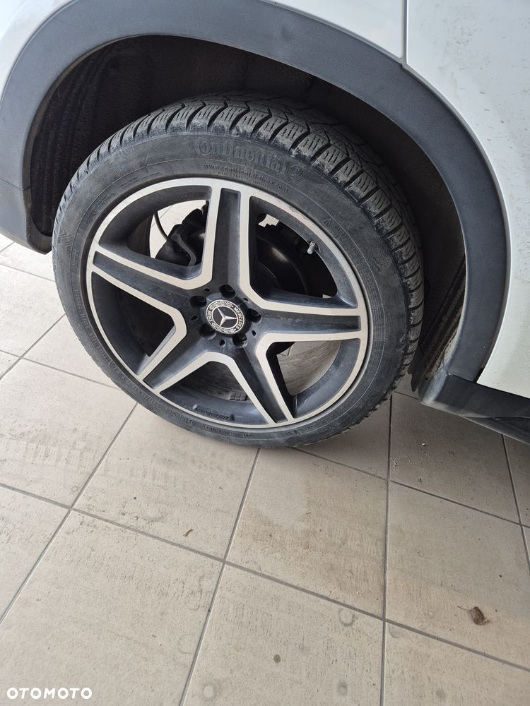 Mercedes-Benz GLA 220 4-Matic AMG Line - 6