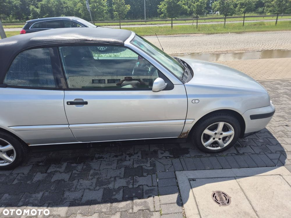 Volkswagen Golf - 4