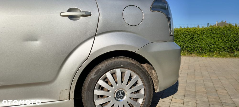 Toyota Corolla Verso 2.0 D-4D Sol - 5