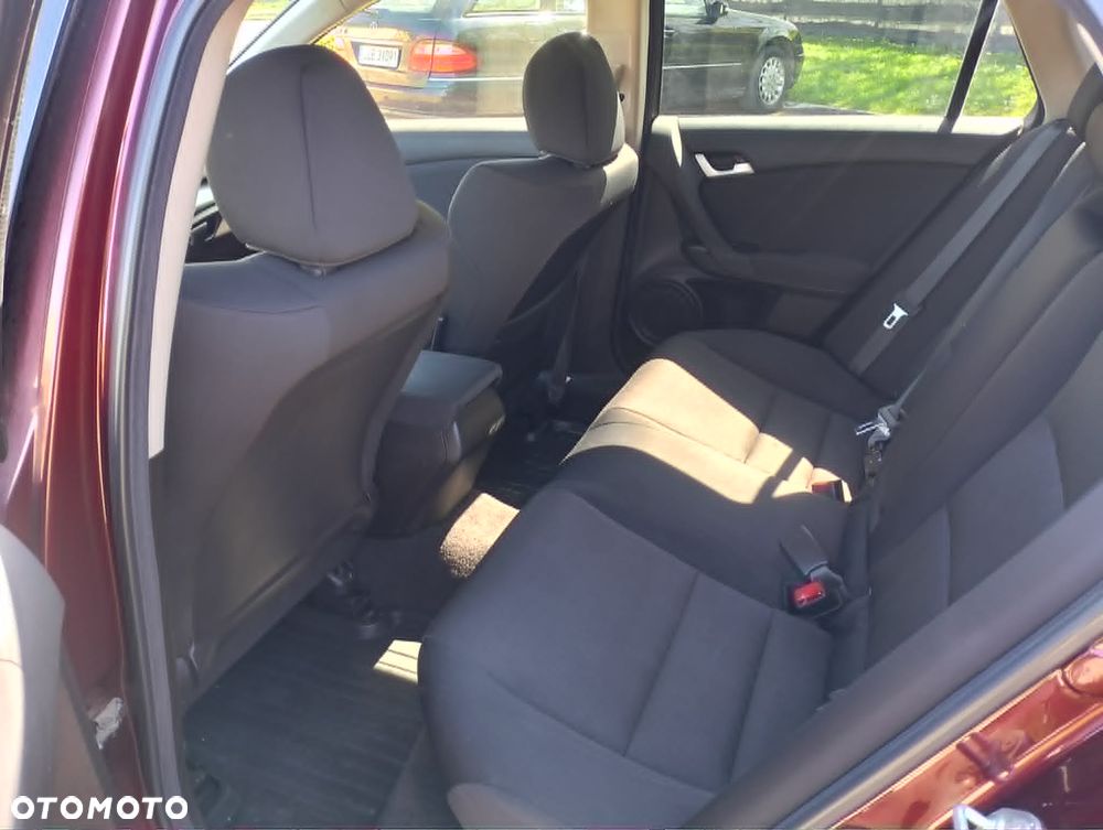 Honda Accord 2.0 Executive Nav - 13