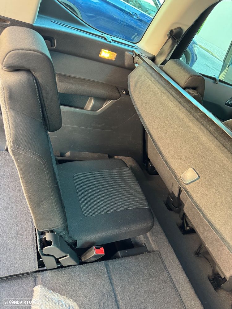 Peugeot 5008 1.6 HDi 7L Allure - 8