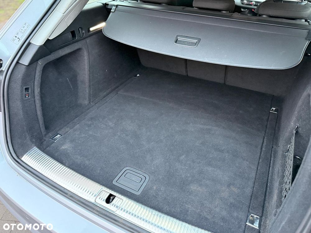 Audi A4 Avant 2.0 TDI ultra S tronic - 13