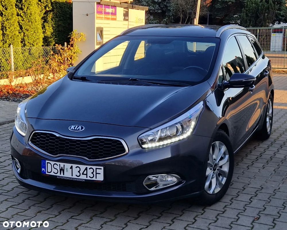 Kia Ceed Cee'd 1.6 GDI Business Line - 1
