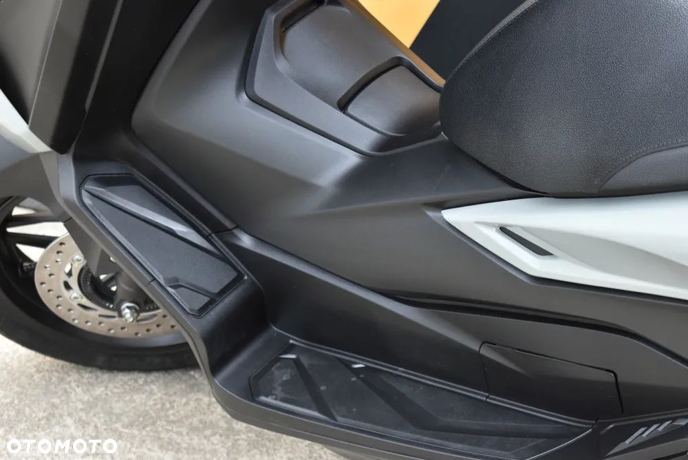 Honda NSS - 19
