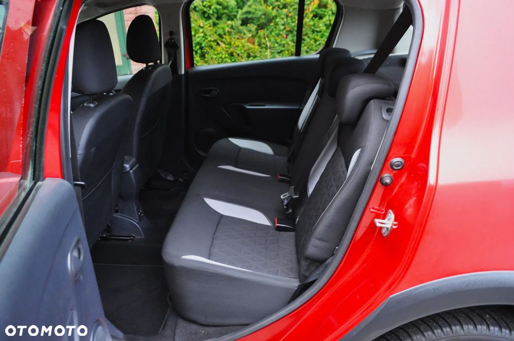 Dacia Sandero Stepway TCe 90 Prestige - 32