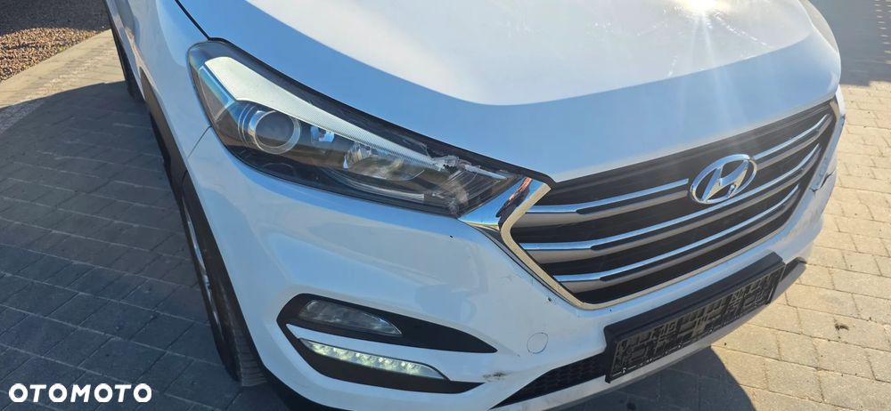 Hyundai Tucson 2.0 CRDi 4WD Automatik Advantage - 8