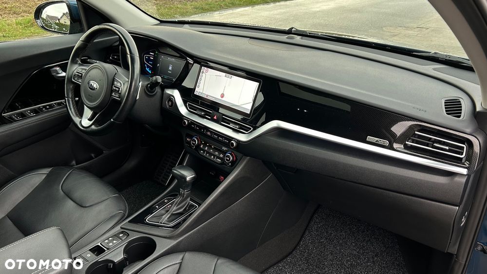 Kia Niro 1.6 GDI Hybrid Business Line - 32
