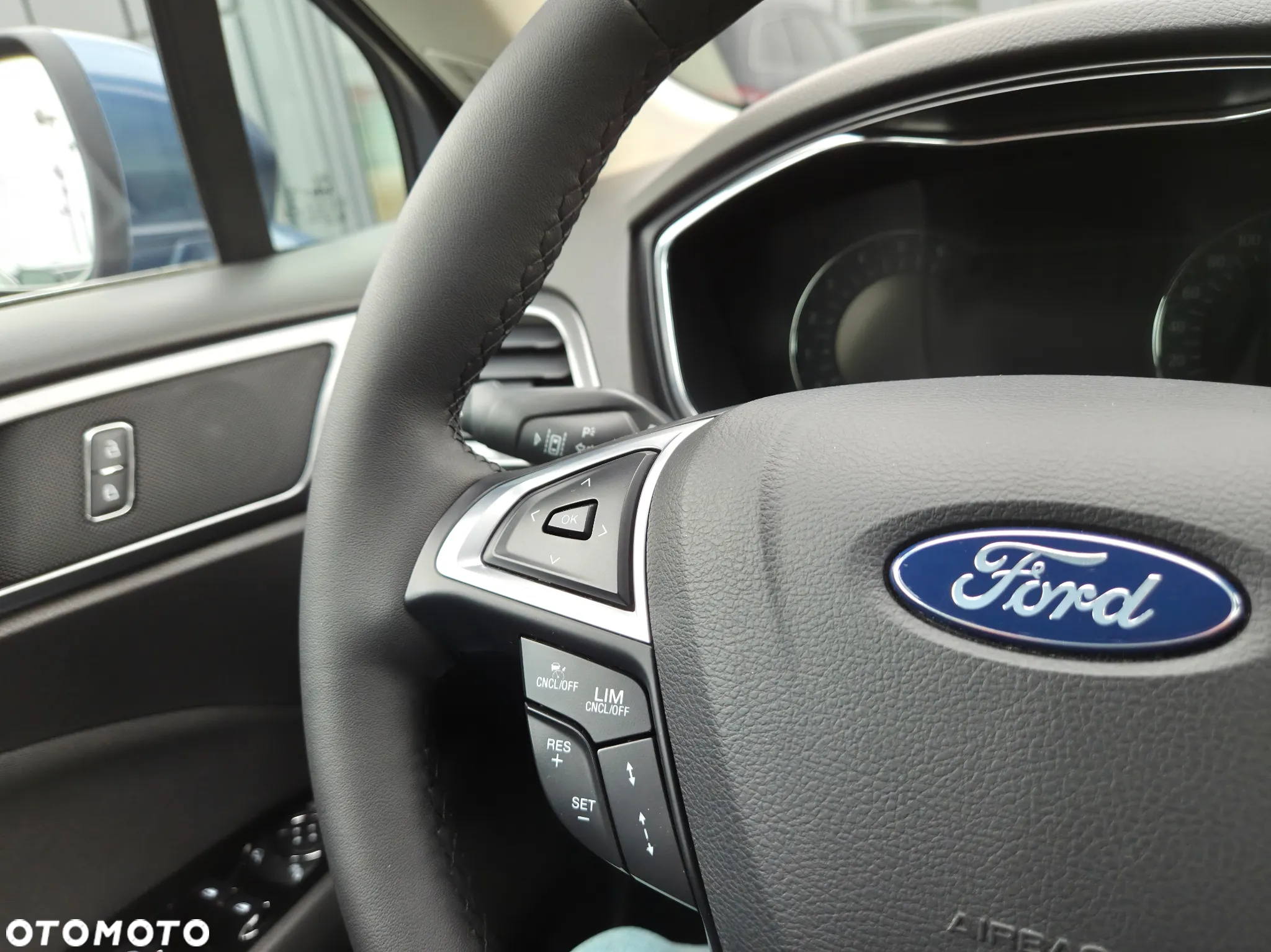 Ford Mondeo 2.0 TDCi Titanium - 23
