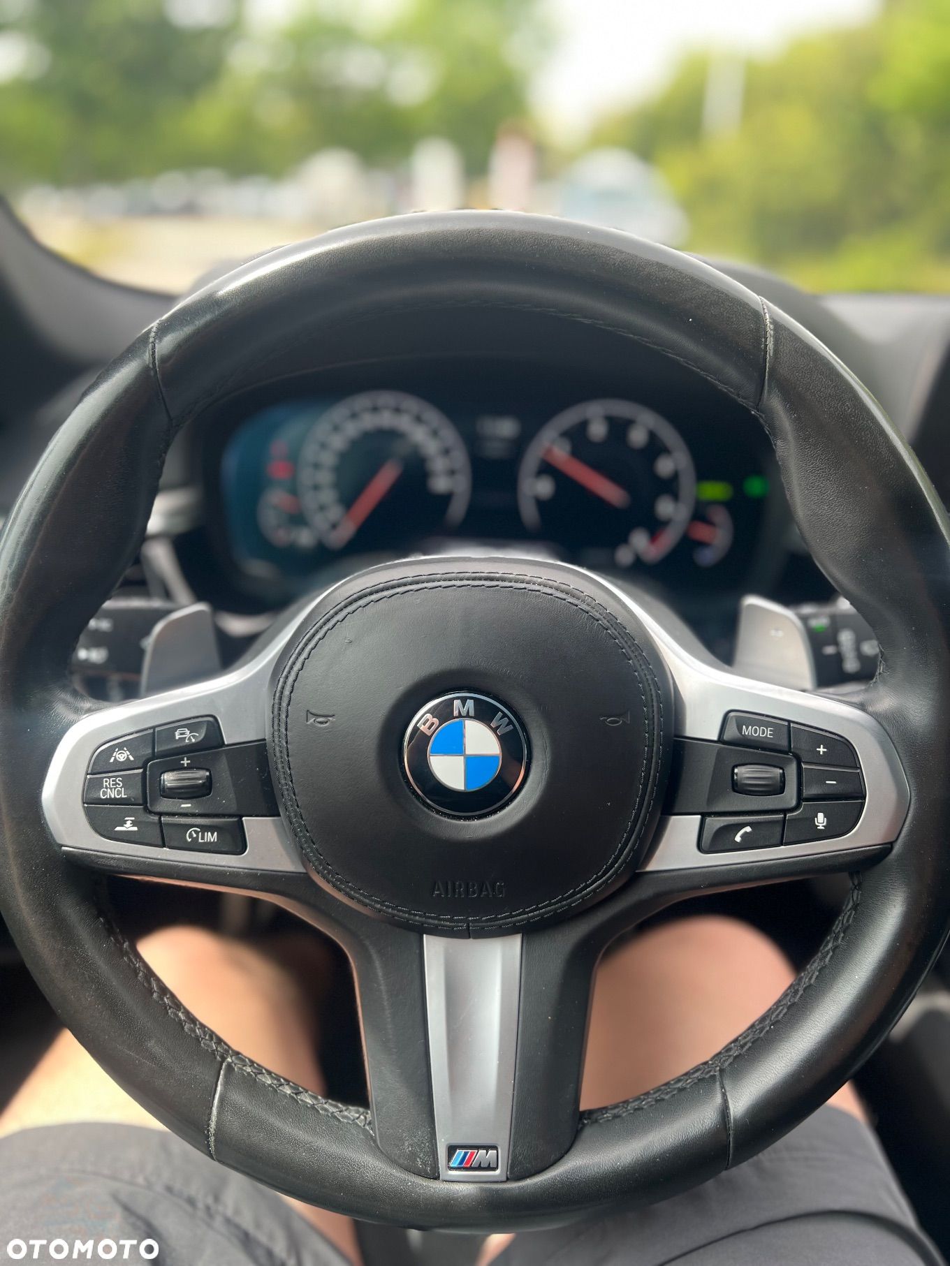 BMW Seria 5 520d M Sport - 16