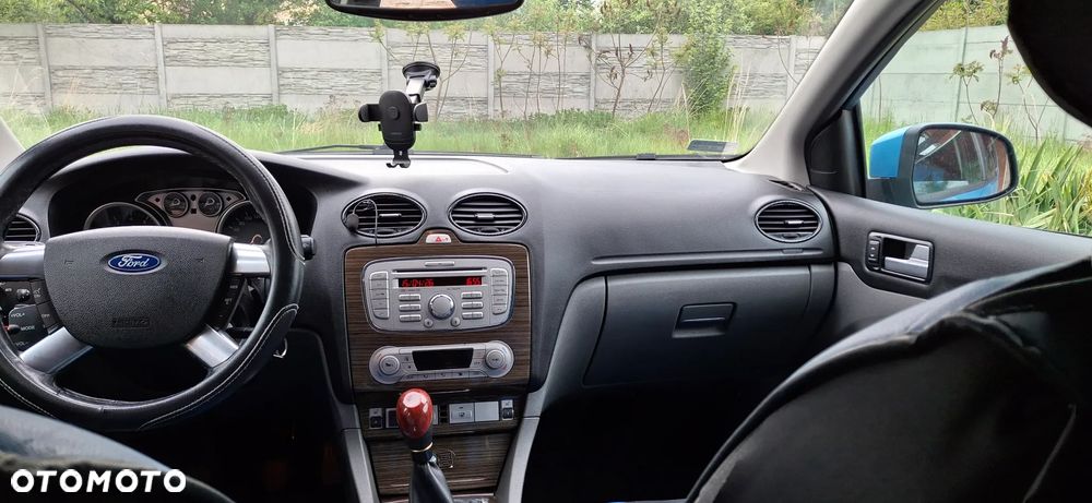 Ford Focus 1.6 Ghia - 13