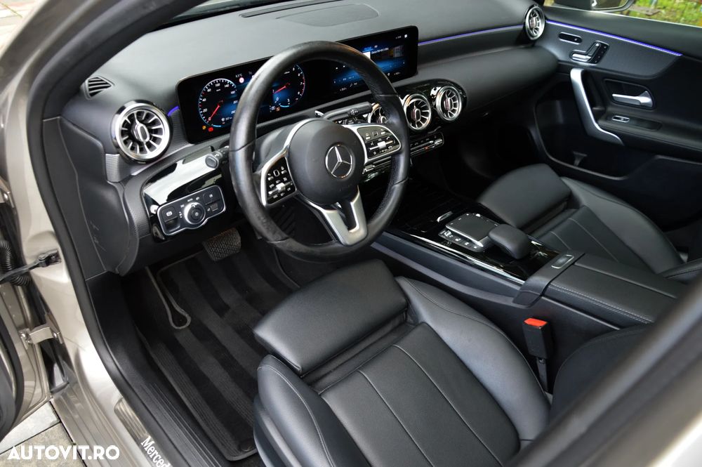 Mercedes-Benz A 180 7G-DCT Lim. Special Edition - 12