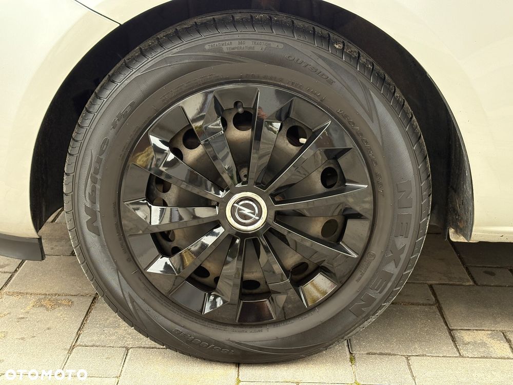 Opel Corsa 1.4 Cosmo - 7
