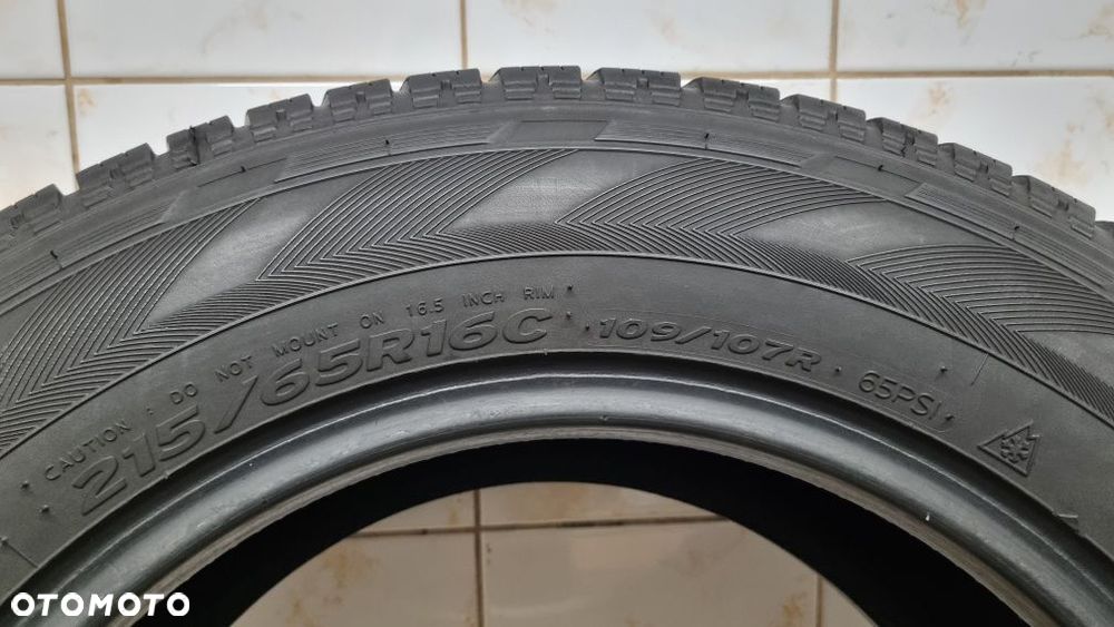 2 opony zimowe 215/65 R16C 109/107R Hankook Winter RW06 - 7