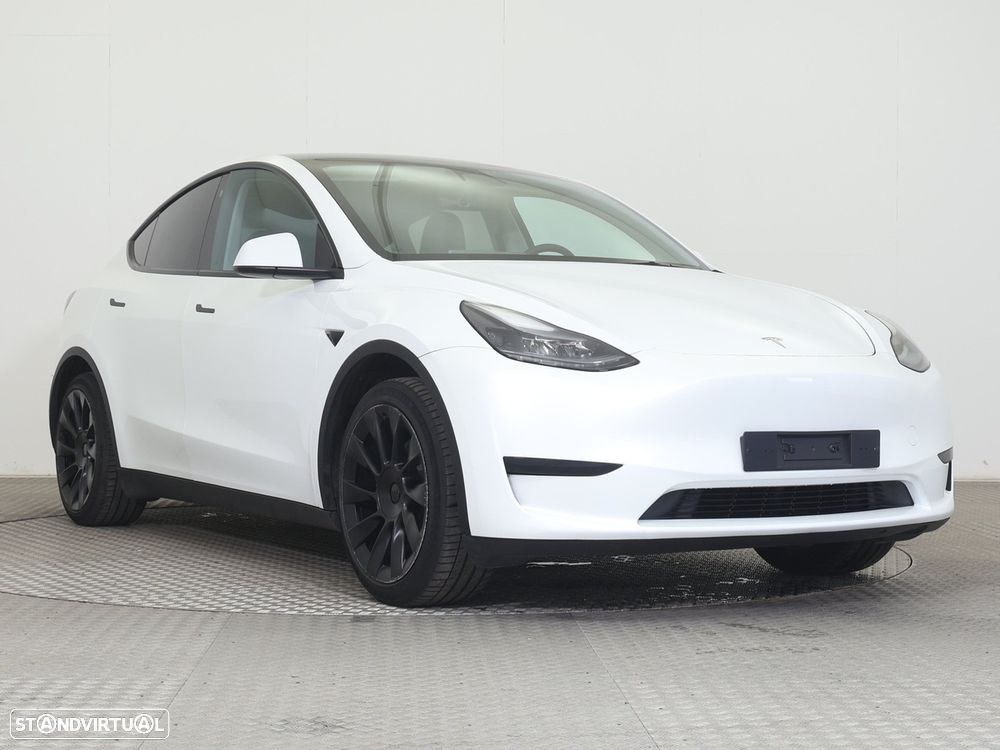 Tesla Model Y RWD - 2