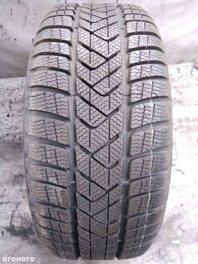 Pirelli Sottozero 3 225/40 R18 92V 2023 - 1