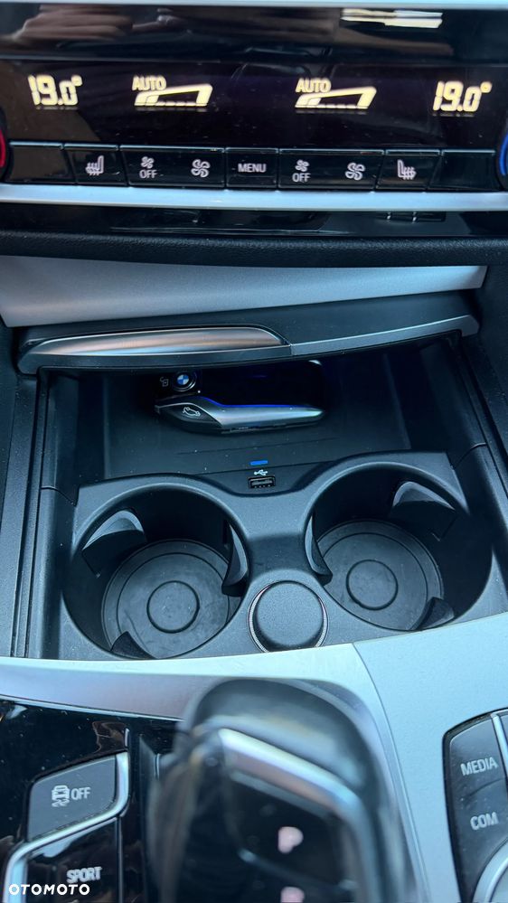 BMW Seria 5 530d - 24