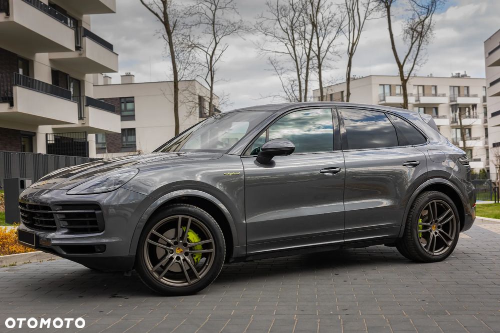 Porsche Cayenne E-Hybrid Tiptronic S Platinum Edition - 2