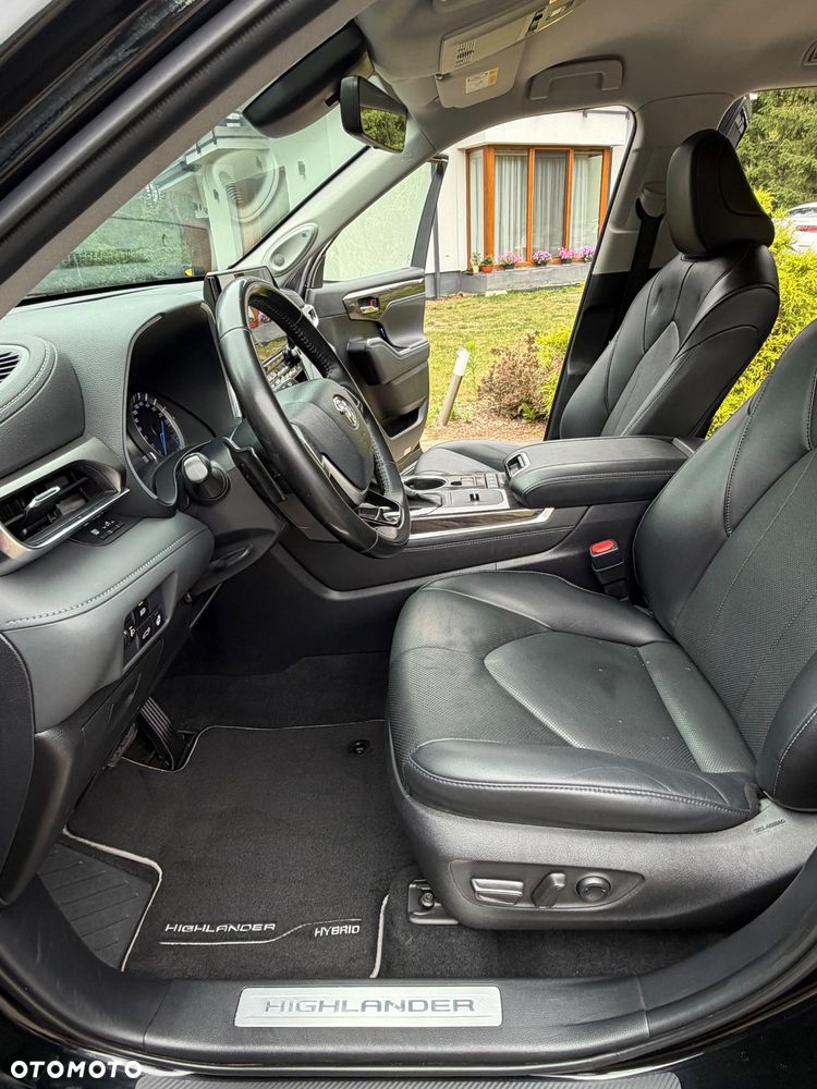 Toyota Highlander 2.5 Hybrid Executive - 24