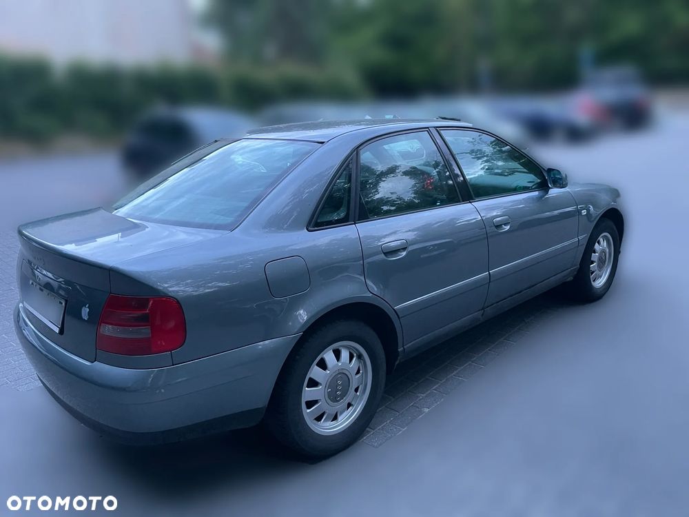 Audi A4 Limousine 1.8 - 2