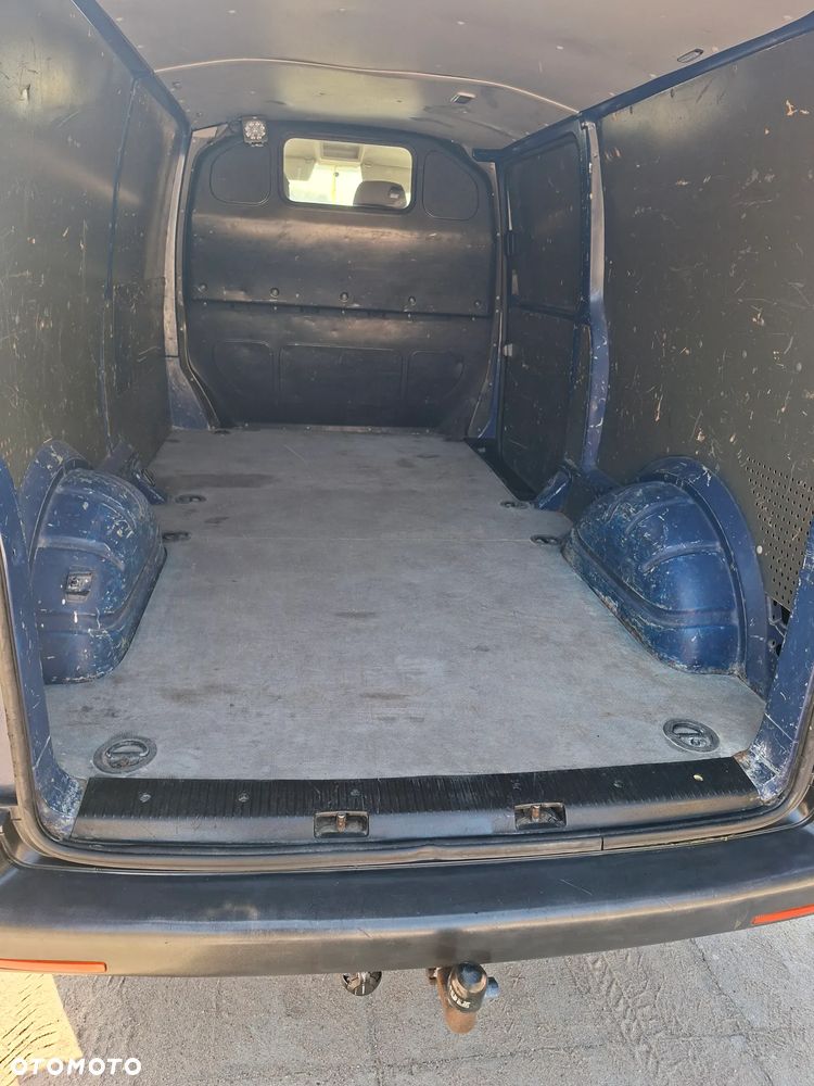 Volkswagen Transporter T5 - 4