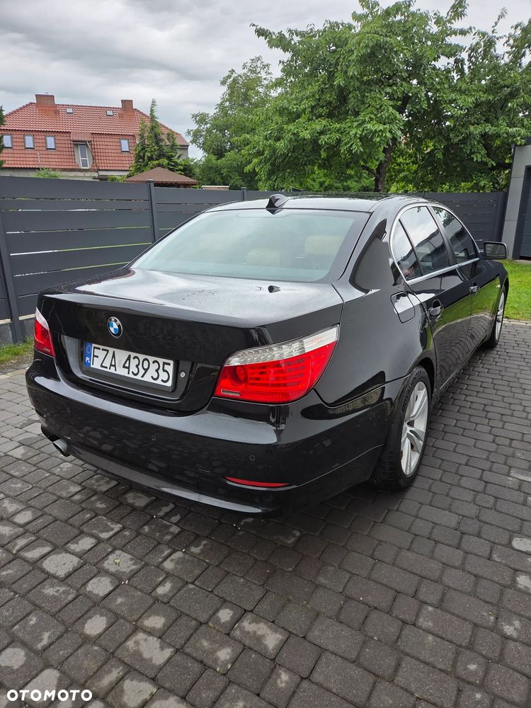 BMW Seria 5 520d - 4