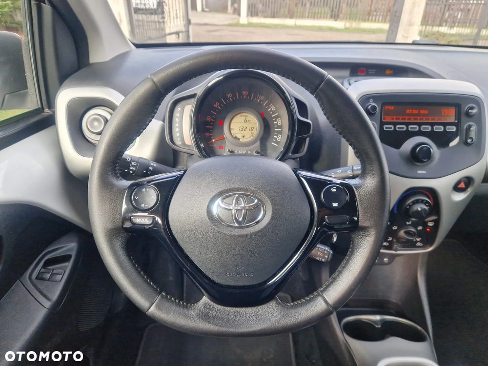 Toyota Aygo x-cite - 15