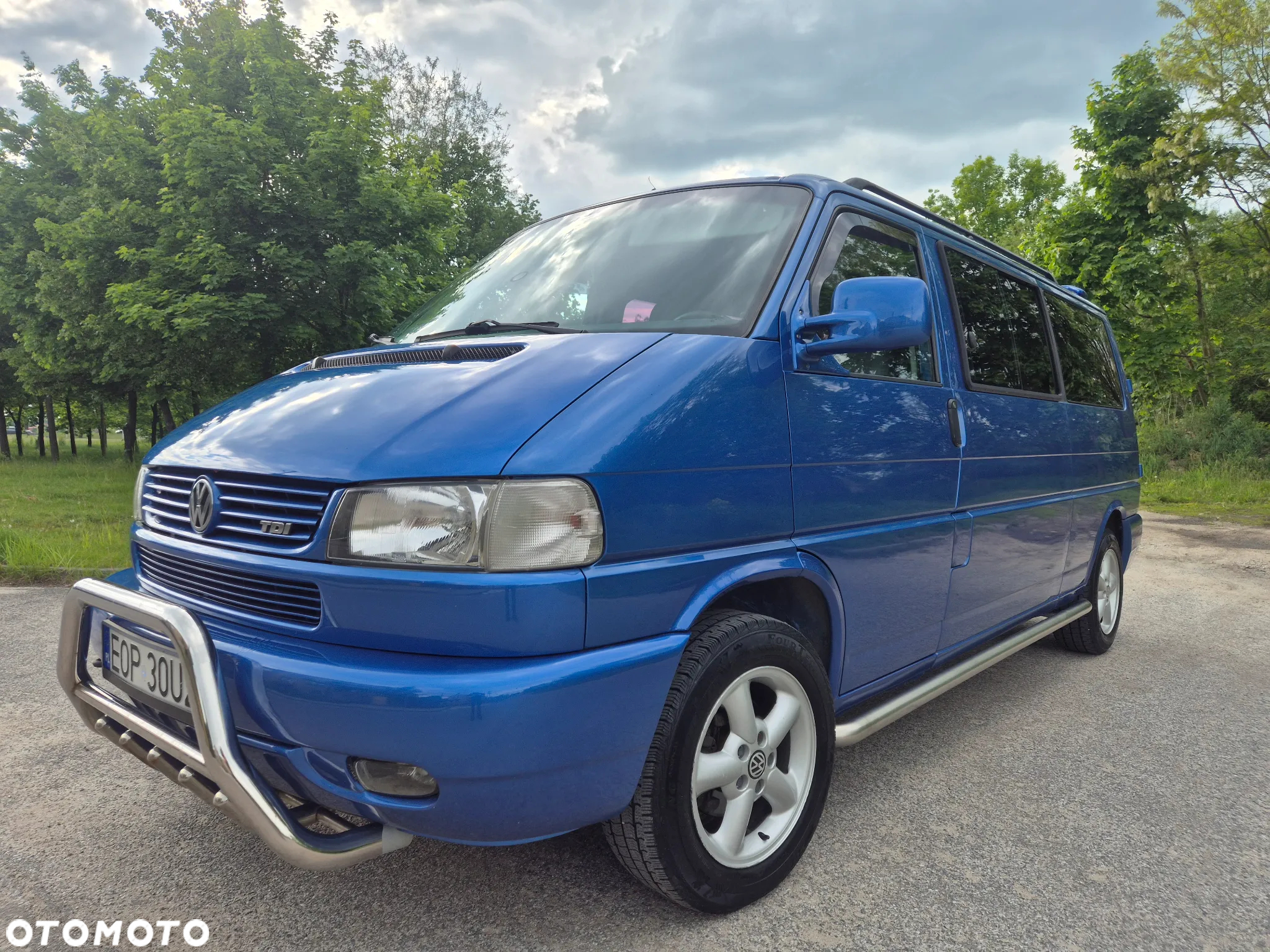 Volkswagen Caravelle TDI Basis / CL - 10