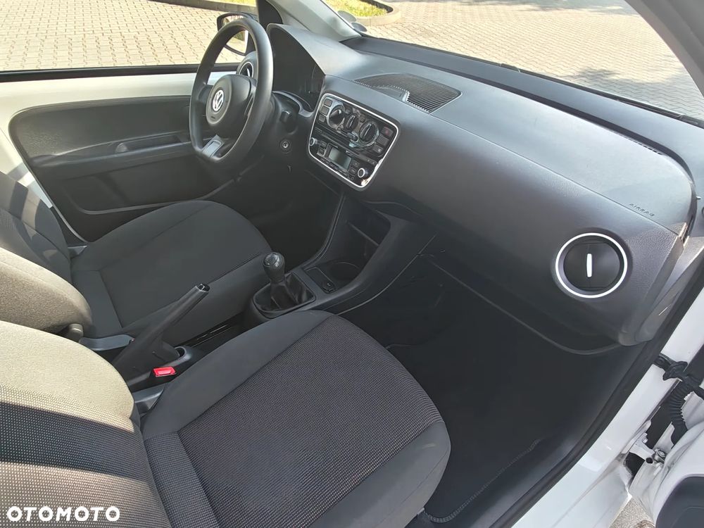 Volkswagen up! - 25