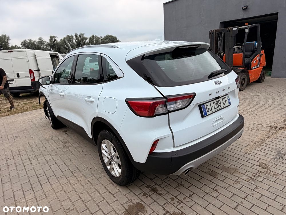 Ford Kuga 2.5 Duratec FHEV TITANIUM - 13
