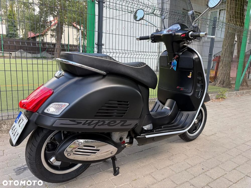 Vespa GTS - 1