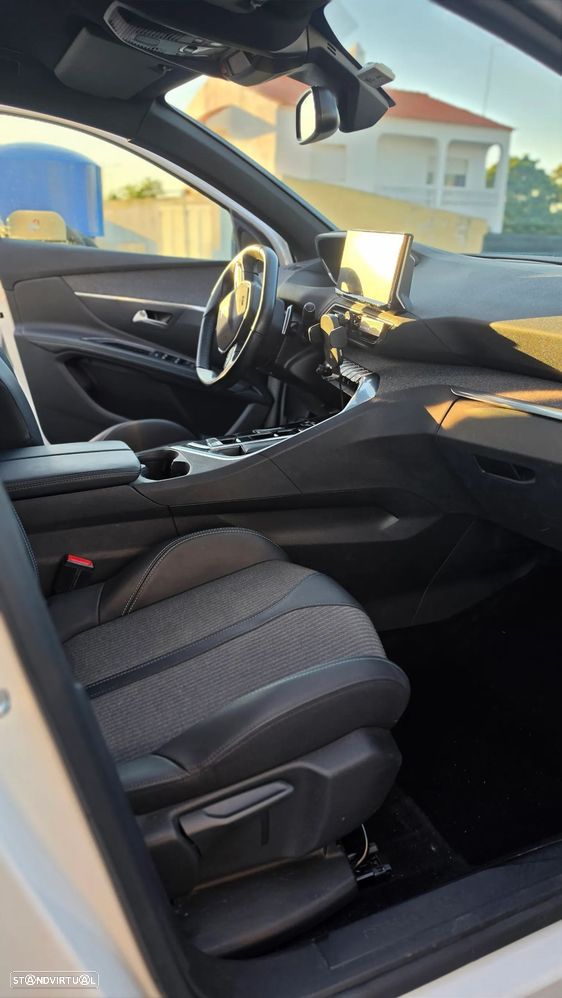 Peugeot 3008 1.6 Hybrid Allure Pack e-EAT8 - 18
