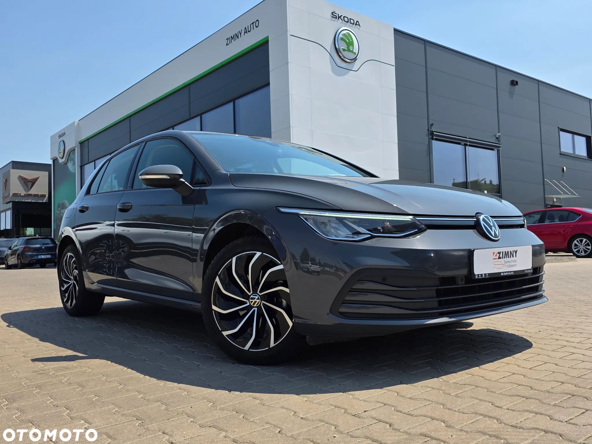 Volkswagen Golf VIII 1.0 TSI Life - 1