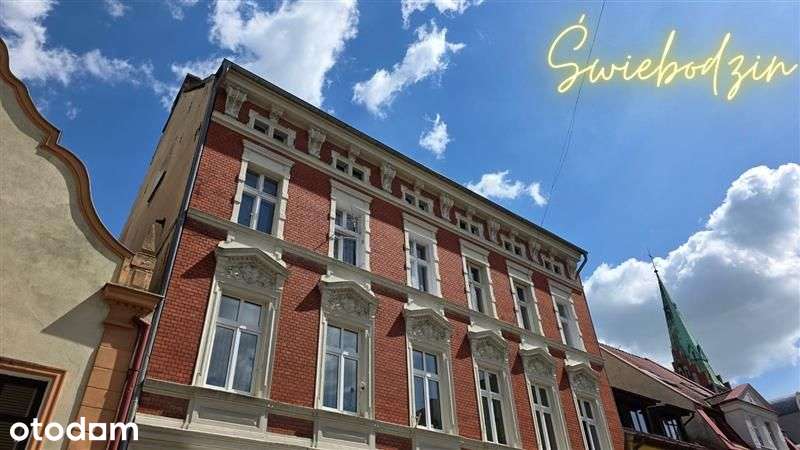 Przestronne mieszkania w kamienicy - centrum Świeb