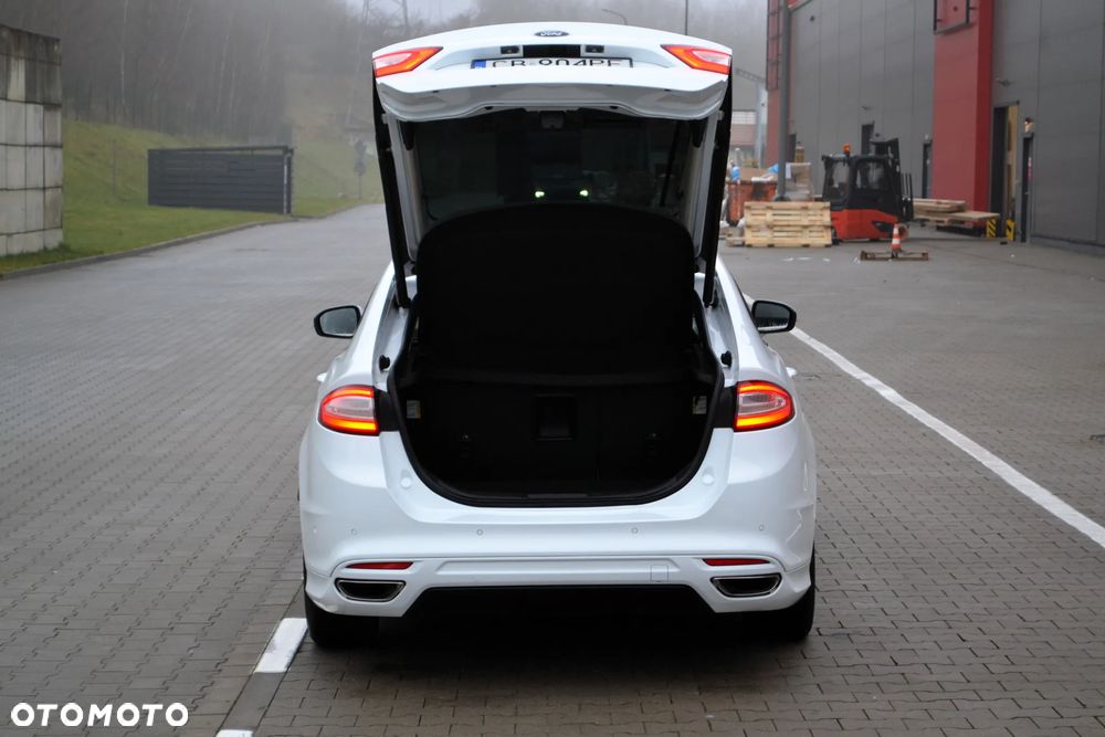 Ford Mondeo 2.0 TDCi STart-Stopp ST-Line - 30