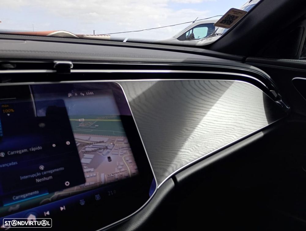 Mercedes-Benz E 300 e AMG Line - 43